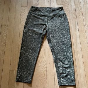 hylete gold speckled olive green capri legginings